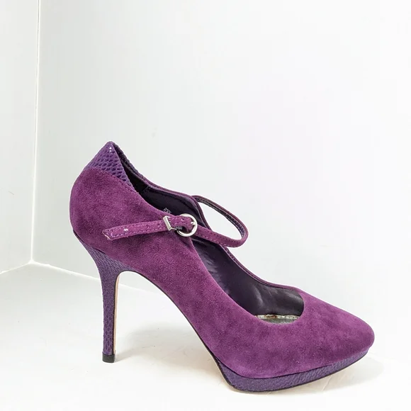 NWT White House black market suede heels - Picture 10 of 16